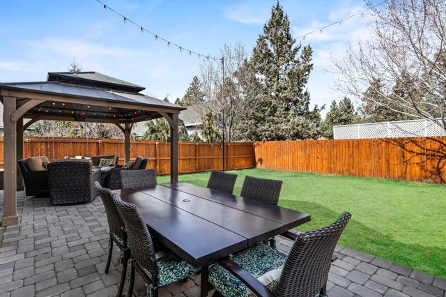 21138 Kayla Court, Bend, OR 97702