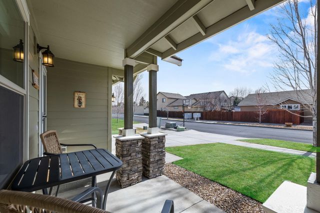 21138 Kayla Court, Bend, OR 97702