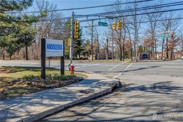 382 College Drive, Edison, NJ 08817