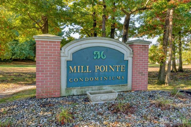 382 College Drive, Edison, NJ 08817