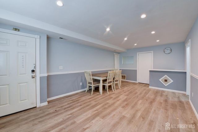382 College Drive, Edison, NJ 08817