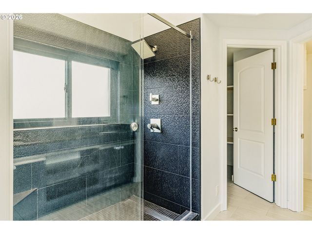 14121 Sw NORTHVIEW Dr, Portland, OR 97223