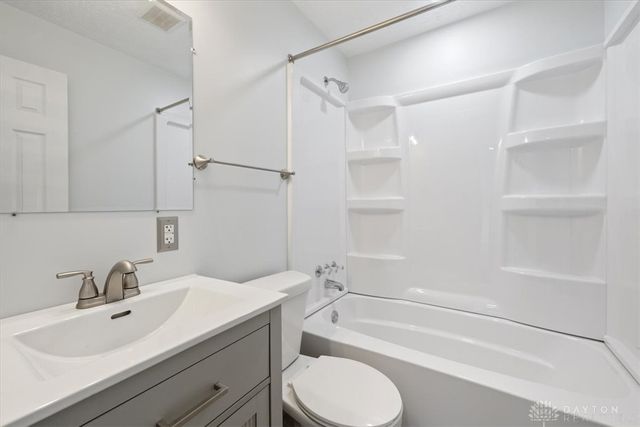 227 Fenwick Drive, New Carlisle, OH 45344