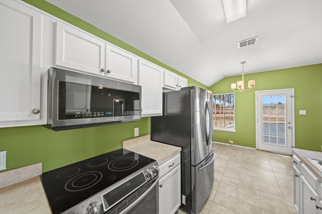 10304 Oldham Court, Fort Worth, TX 76140