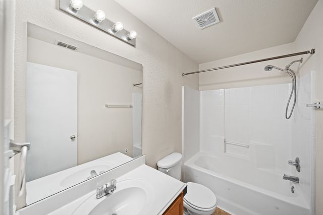 10304 Oldham Court, Fort Worth, TX 76140