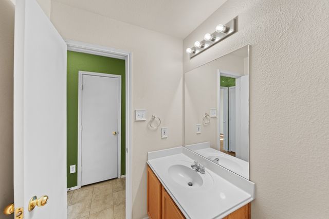 10304 Oldham Court, Fort Worth, TX 76140