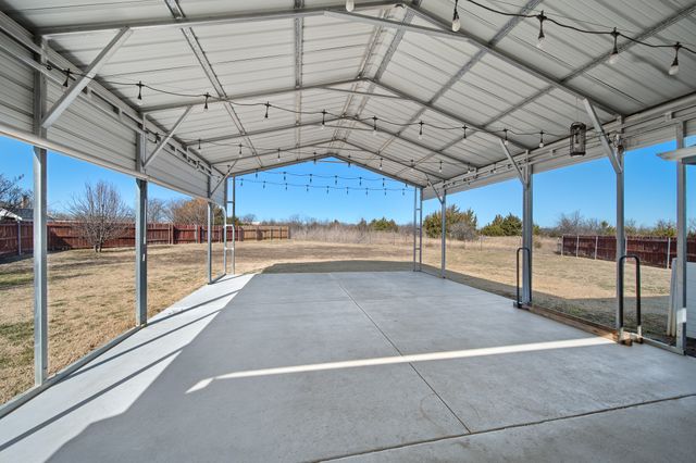 10304 Oldham Court, Fort Worth, TX 76140