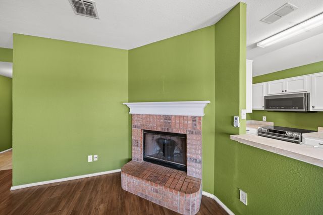 10304 Oldham Court, Fort Worth, TX 76140