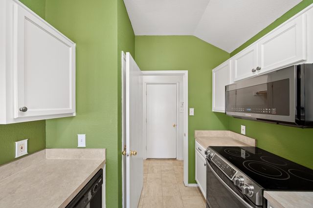 10304 Oldham Court, Fort Worth, TX 76140