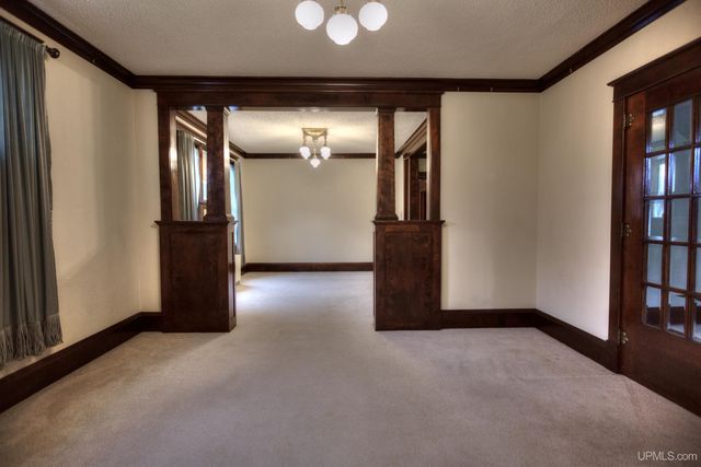 213 S Mansfield Street, Ironwood, MI 49938