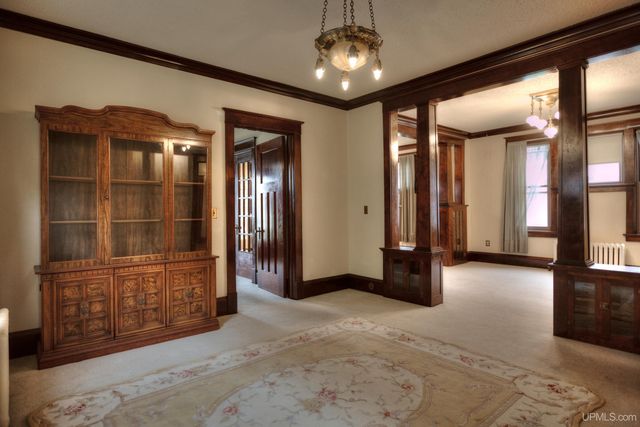 213 S Mansfield Street, Ironwood, MI 49938