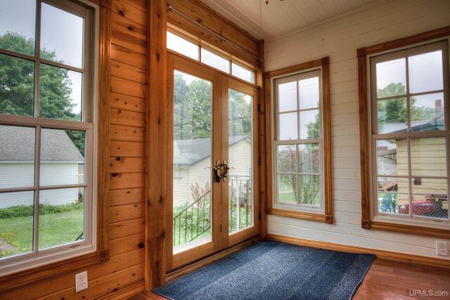 213 S Mansfield Street, Ironwood, MI 49938