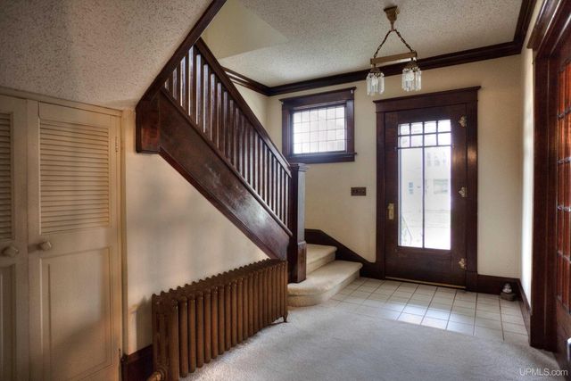 213 S Mansfield Street, Ironwood, MI 49938