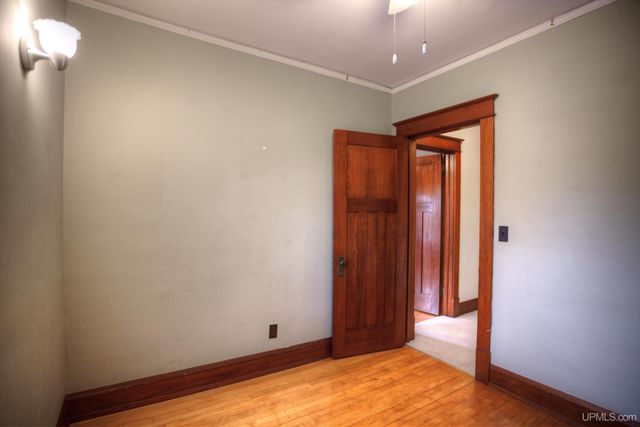 213 S Mansfield Street, Ironwood, MI 49938