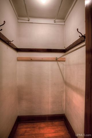 213 S Mansfield Street, Ironwood, MI 49938