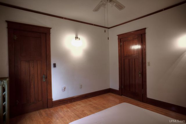 213 S Mansfield Street, Ironwood, MI 49938