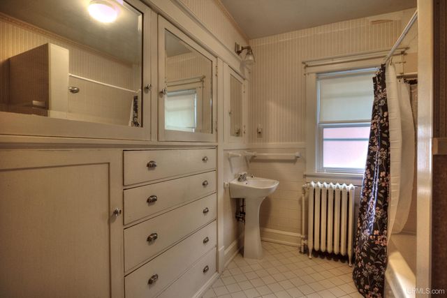 213 S Mansfield Street, Ironwood, MI 49938