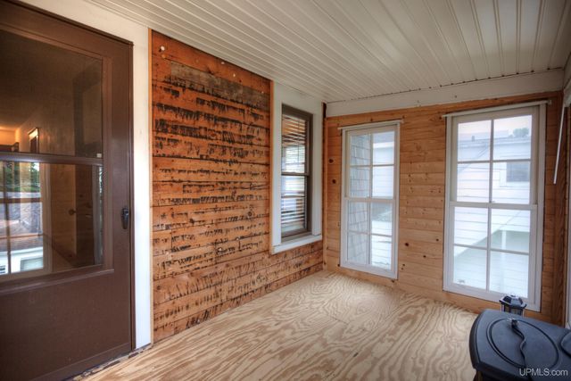 213 S Mansfield Street, Ironwood, MI 49938