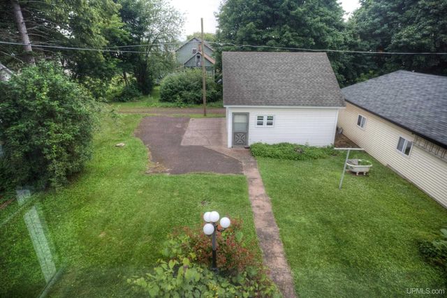 213 S Mansfield Street, Ironwood, MI 49938