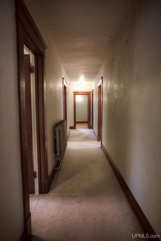 213 S Mansfield Street, Ironwood, MI 49938