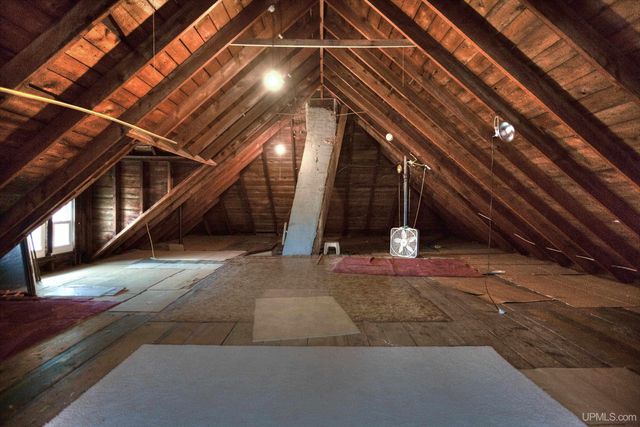 213 S Mansfield Street, Ironwood, MI 49938