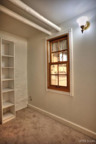 213 S Mansfield Street, Ironwood, MI 49938