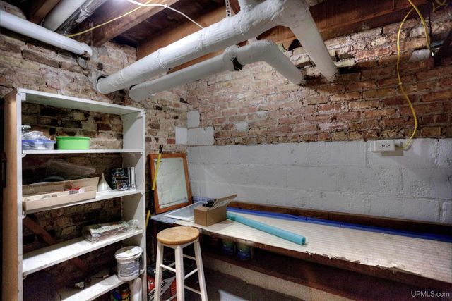 213 S Mansfield Street, Ironwood, MI 49938