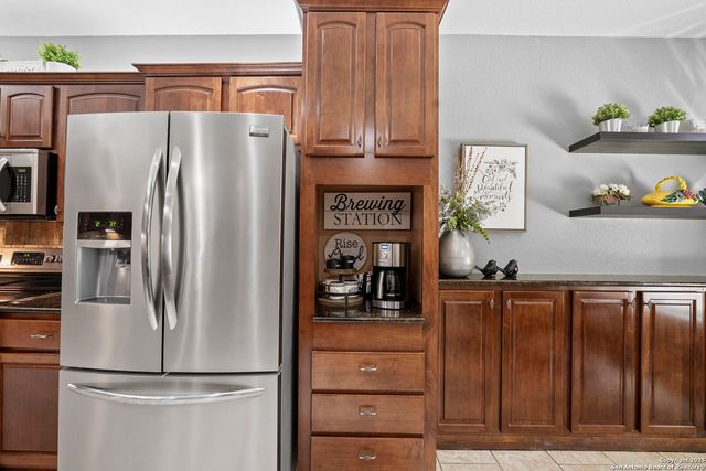 721 Gallagher Dr, Canyon Lake, TX 78133