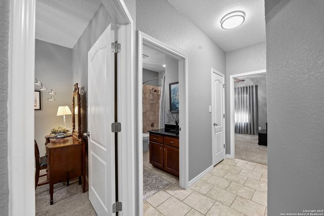 721 Gallagher Dr, Canyon Lake, TX 78133