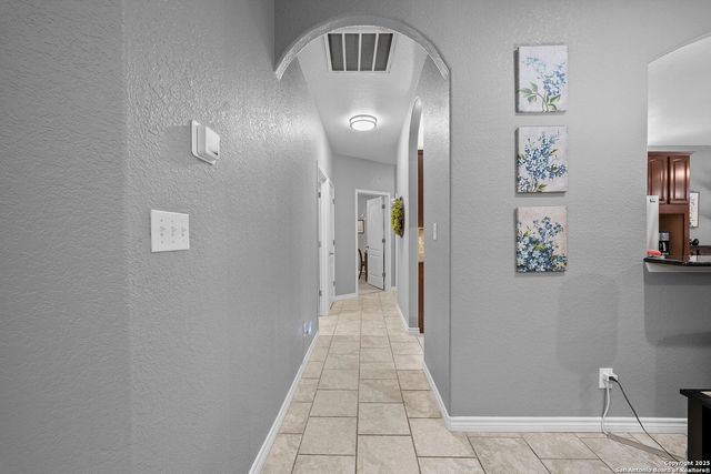 721 Gallagher Dr, Canyon Lake, TX 78133