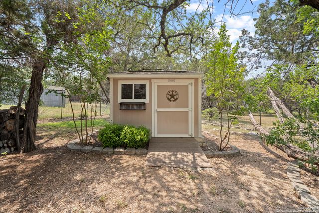 721 Gallagher Dr, Canyon Lake, TX 78133