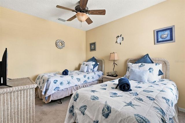 963 LAKE BERKLEY DRIVE, Kissimmee, FL 34746