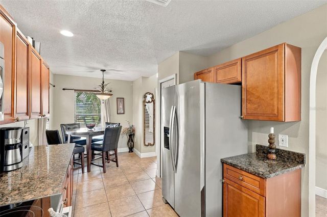 963 LAKE BERKLEY DRIVE, Kissimmee, FL 34746