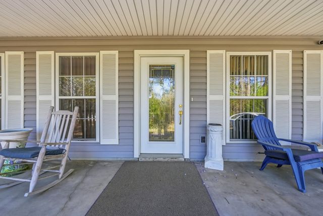 675 Spring Lake Road, Defuniak Springs, FL 32433