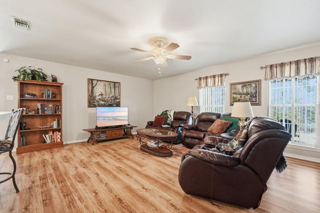 675 Spring Lake Road, Defuniak Springs, FL 32433