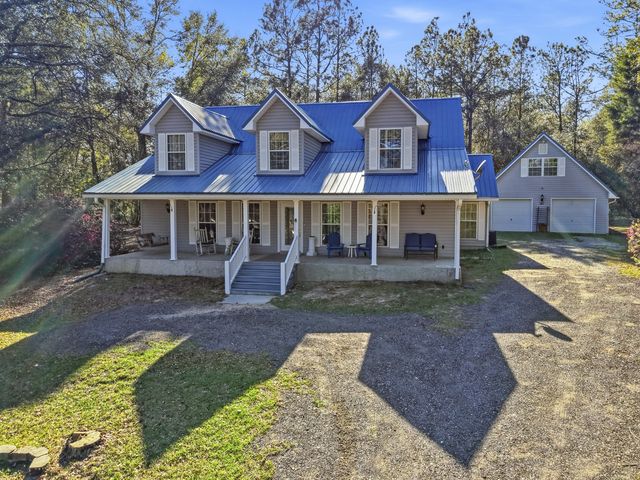 675 Spring Lake Road, Defuniak Springs, FL 32433
