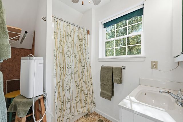 675 Spring Lake Road, Defuniak Springs, FL 32433