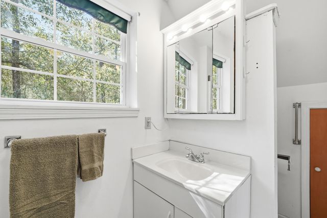 675 Spring Lake Road, Defuniak Springs, FL 32433