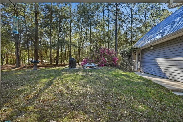 675 Spring Lake Road, Defuniak Springs, FL 32433