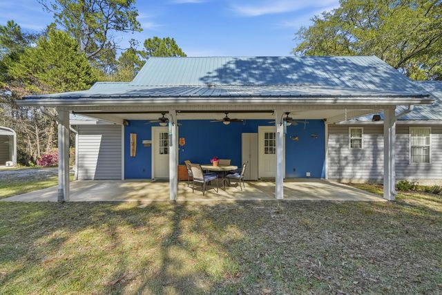 675 Spring Lake Road, Defuniak Springs, FL 32433