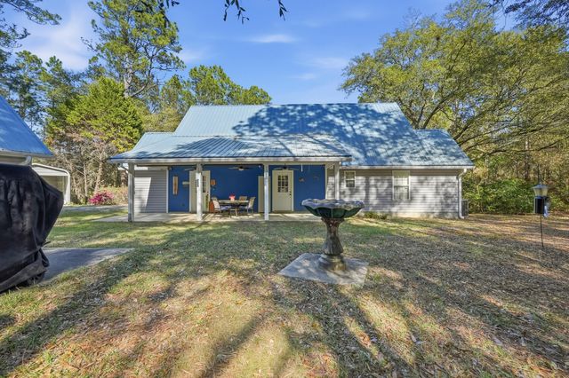 675 Spring Lake Road, Defuniak Springs, FL 32433