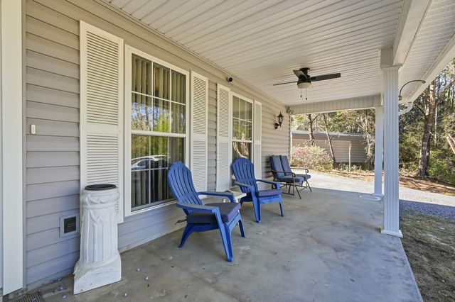 675 Spring Lake Road, Defuniak Springs, FL 32433