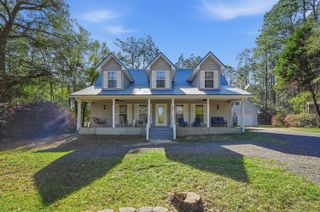 675 Spring Lake Road, Defuniak Springs, FL 32433