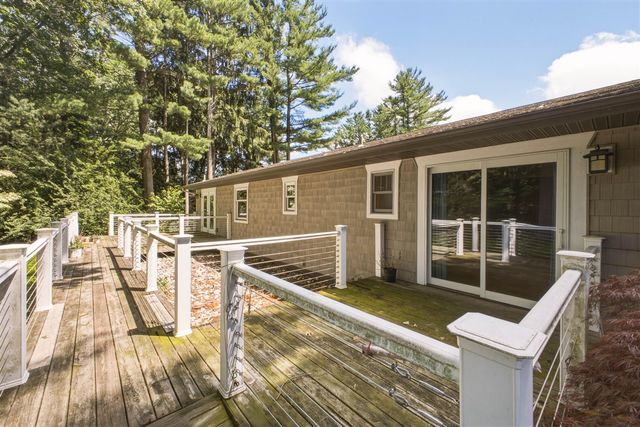 2022 W Swanson Court, Muskegon, MI 49444