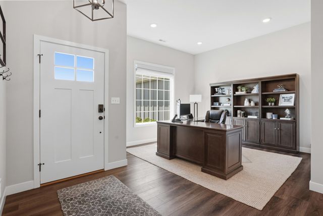 4507 STONE MOUNTAIN PKY, Columbia, MO 65201