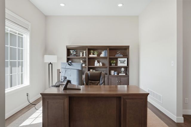 4507 STONE MOUNTAIN PKY, Columbia, MO 65201