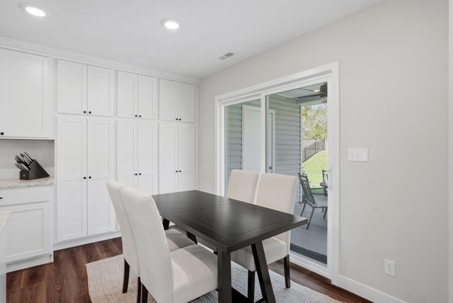 4507 STONE MOUNTAIN PKY, Columbia, MO 65201