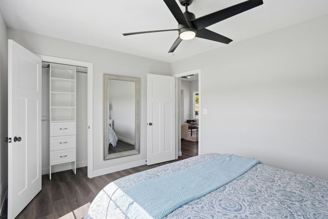 4507 STONE MOUNTAIN PKY, Columbia, MO 65201
