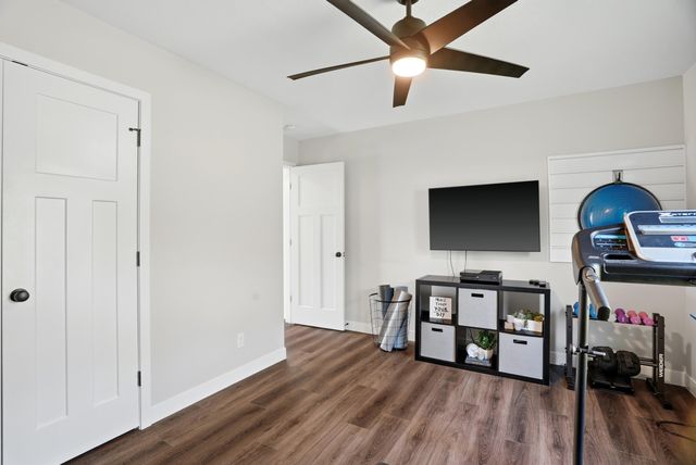 4507 STONE MOUNTAIN PKY, Columbia, MO 65201