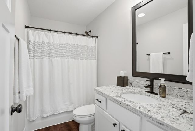 4507 STONE MOUNTAIN PKY, Columbia, MO 65201